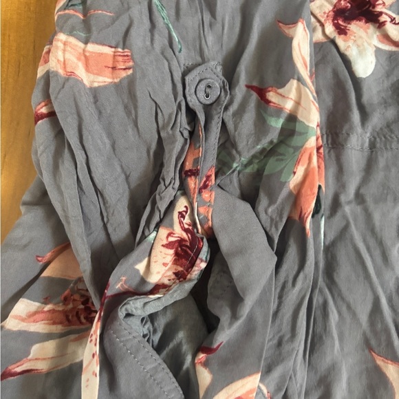 Torrid Harper Grey Floral Challis Pullover Blouse - Picture 4 of 7